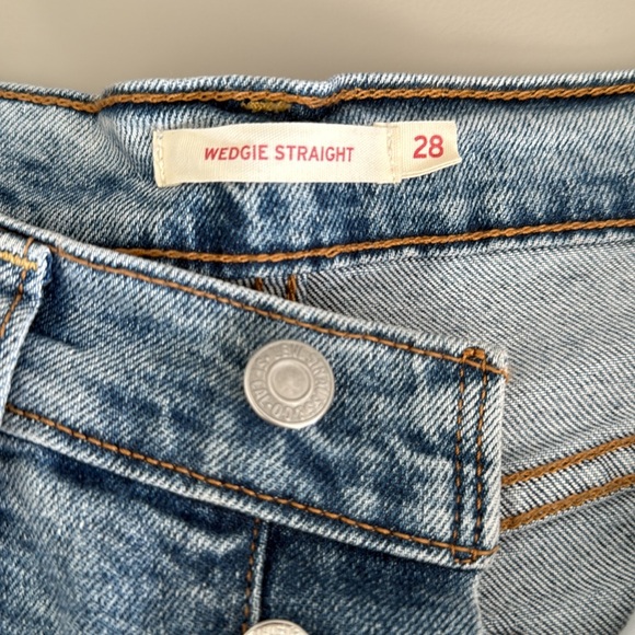Levi's Light Blue Straight Leg Jeans - Picture 6 of 6